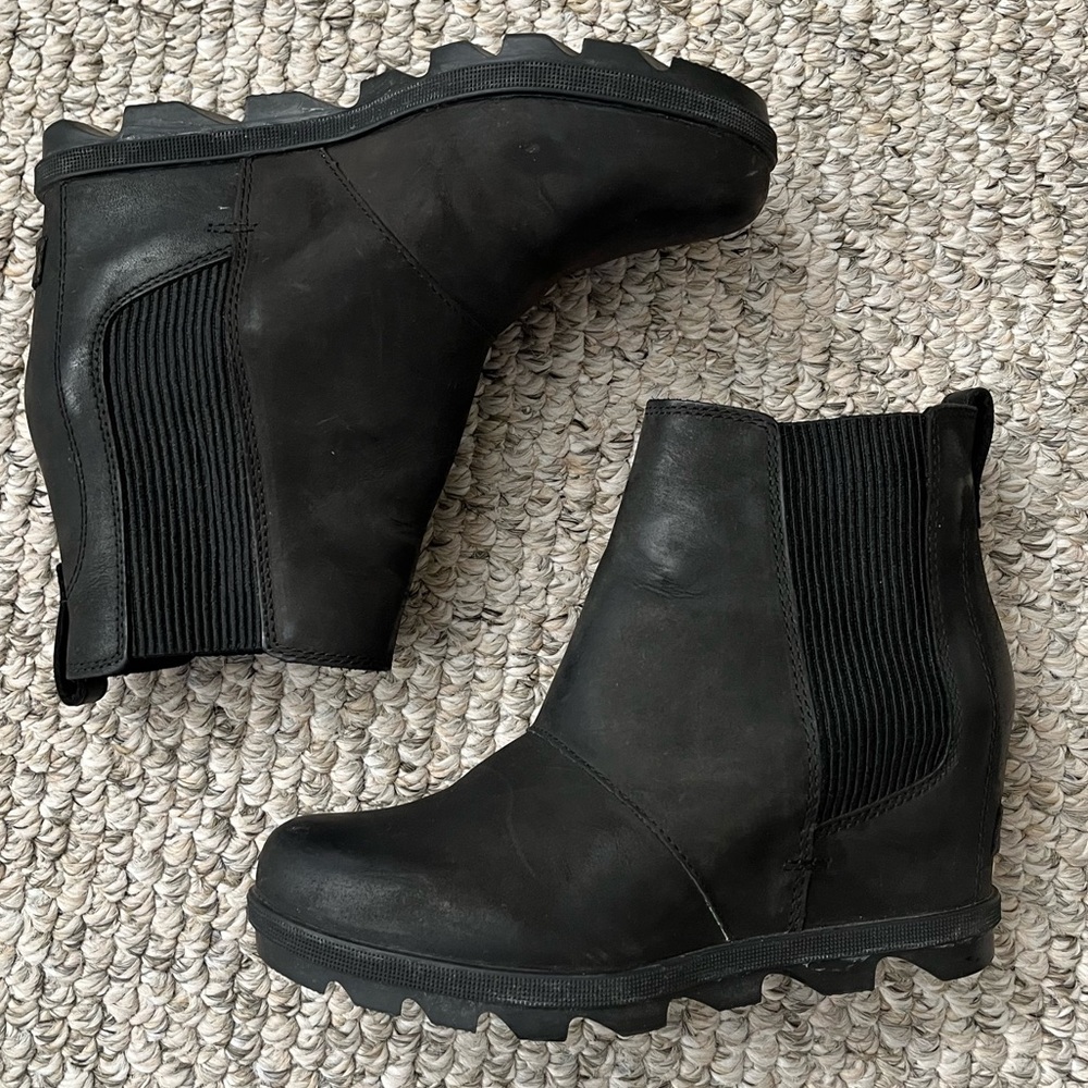 Sorel Joan of Artic II Wedge Chelsea Boot Black